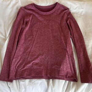 Lululemon relaxed swiftly